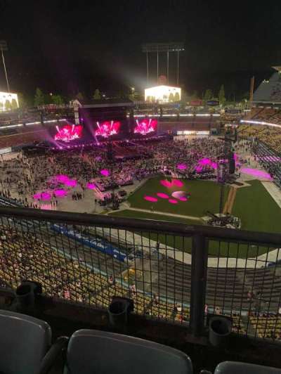 dodger stadium section 9TD