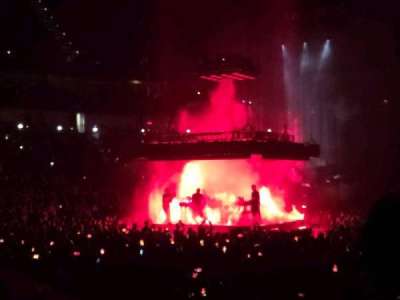 Smoothie king center
