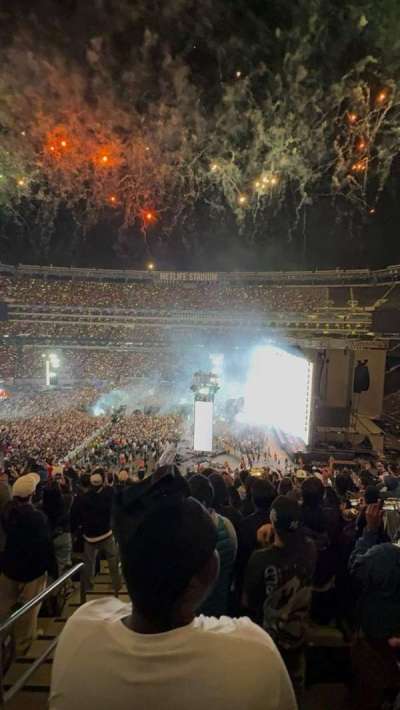 MetLife Stadium section 211