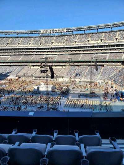 MetLife Stadium section 235