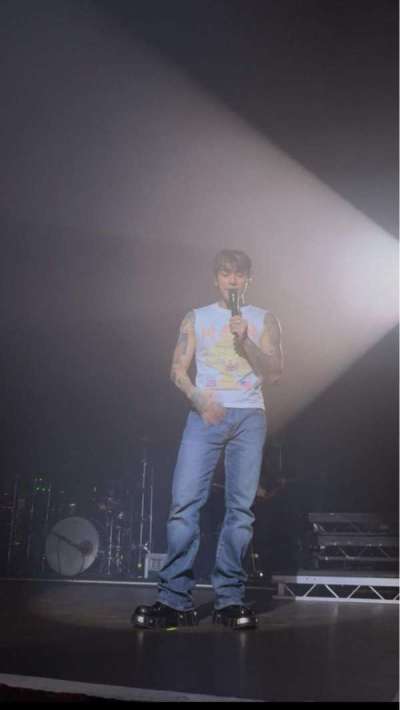 Sala Razzmatazz section Front row