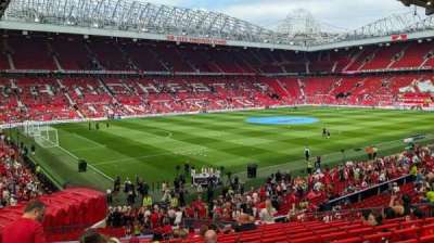 old trafford section W211