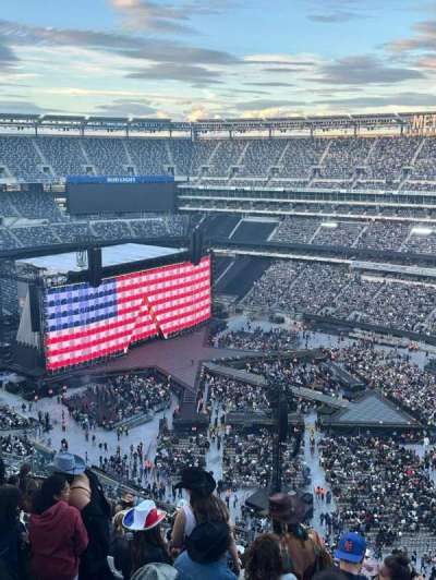 MetLife Stadium section 335