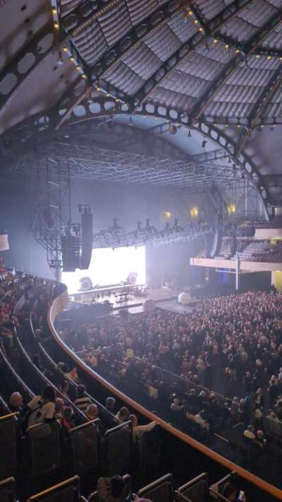 Festhalle section Rang 2 Sektor L