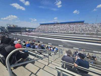 zMAX Dragway section kk