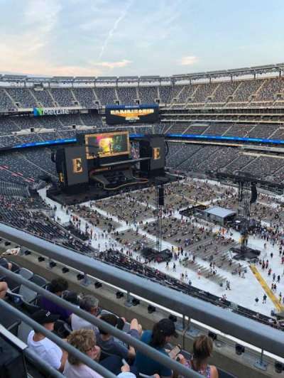 MetLife Stadium section 333