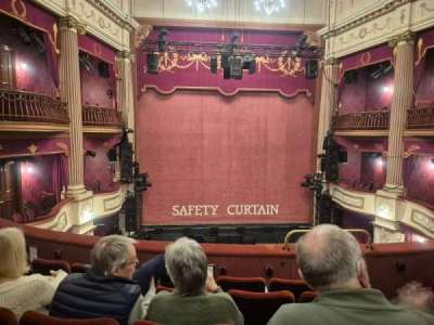 New Theatre, Cardiff section Circle