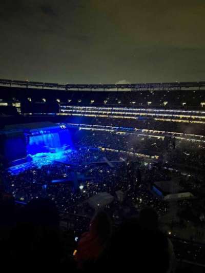 MetLife Stadium section 335