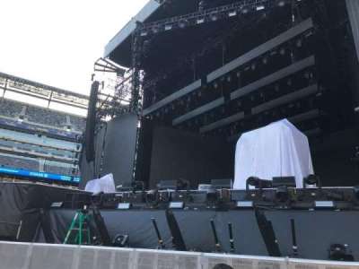 MetLife Stadium section Floor 2