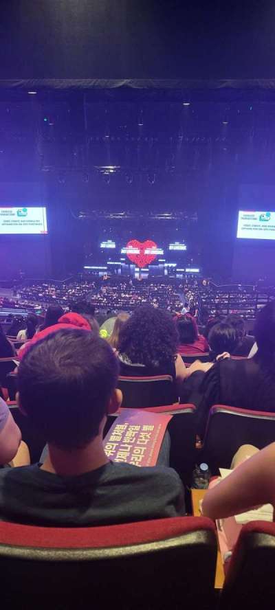Smart Financial Centre section 305