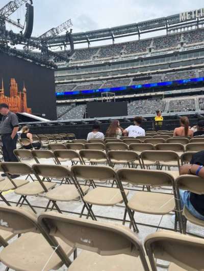 MetLife Stadium section Floor 4