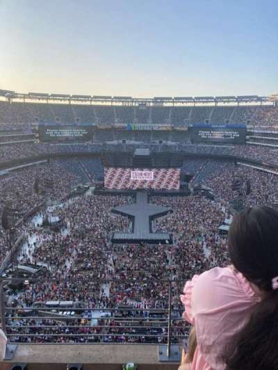 MetLife Stadium section 326