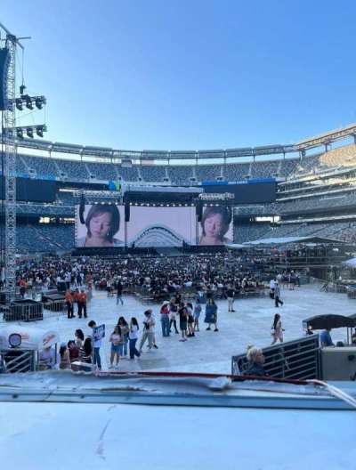 MetLife Stadium section 129