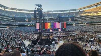 MetLife Stadium section 129