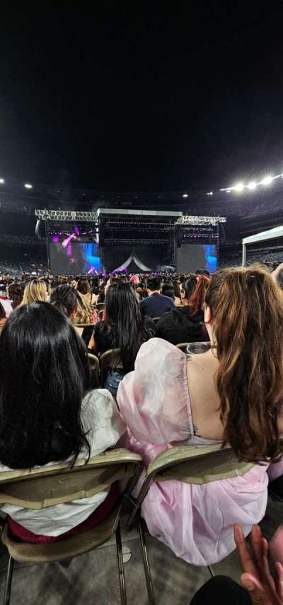 MetLife Stadium section Floor 9