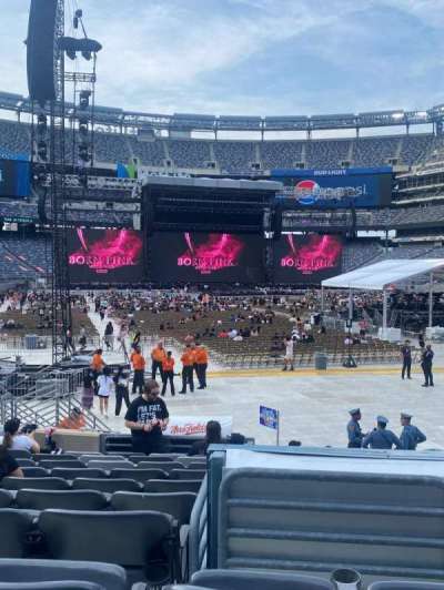 MetLife Stadium section 129