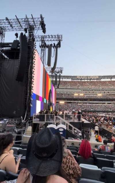 MetLife Stadium section 142
