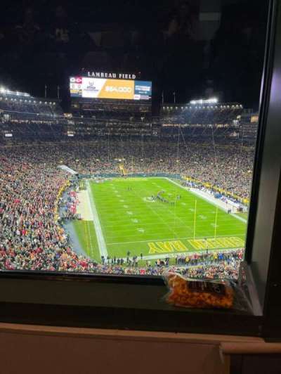 lambeau field section 686
