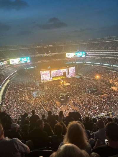 MetLife Stadium section 329