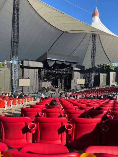 Shoreline Amphitheatre section 203