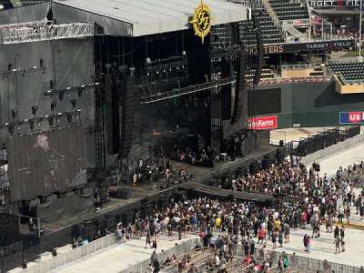 Target Field section 326