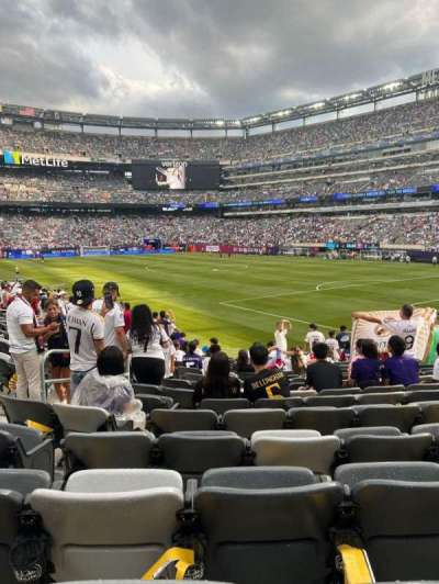 MetLife Stadium section 106