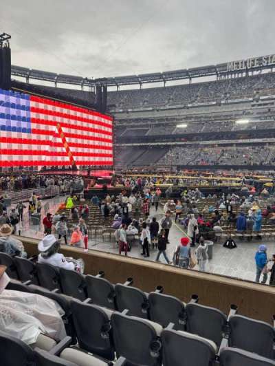 MetLife Stadium section 137
