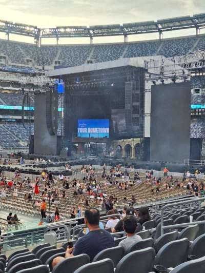 MetLife Stadium section 115c