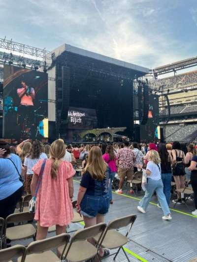 MetLife Stadium section Floor 7