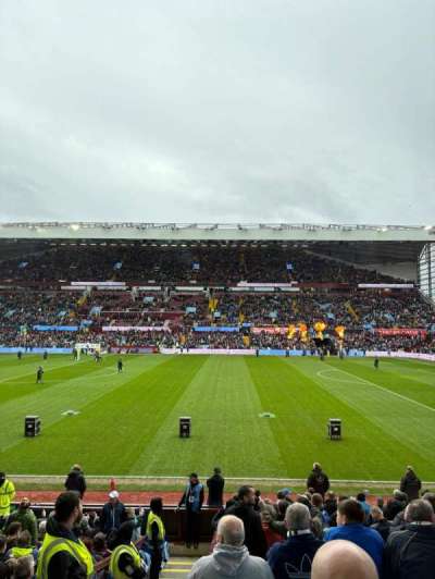Villa Park section Q3