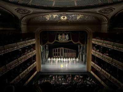 Royal Opera House section Amphitheatre
