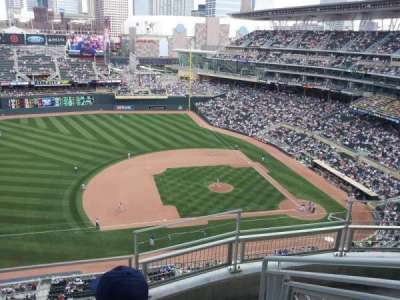 Target Field section 322