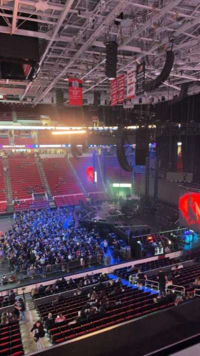 Lenovo Center section 220