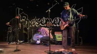 Bottom Lounge