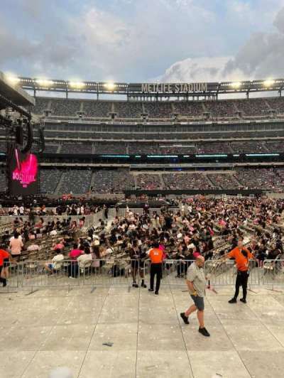 MetLife Stadium section 140