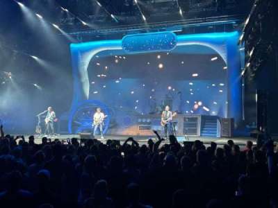 PH Live section VIP19